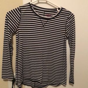 Black and white long sleeve shirt